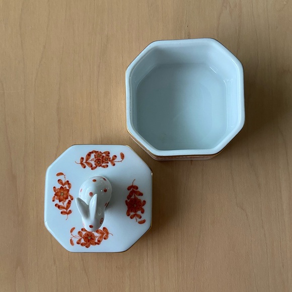 Herend Porcelain Rabbit/Bunny Box - Picture 5 of 7